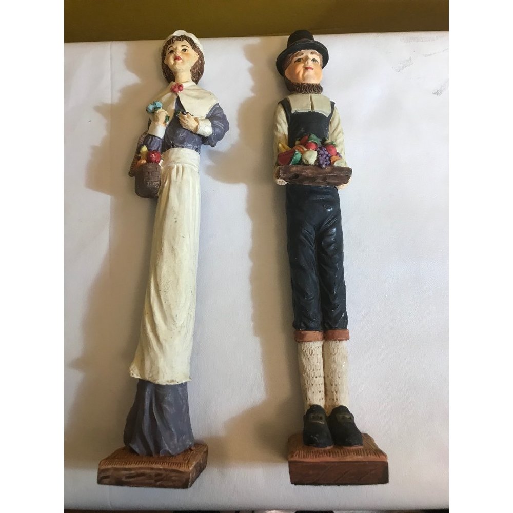 Vintage Pilgrim Collectibles Windsor Collection Thanksgiving man and woman set